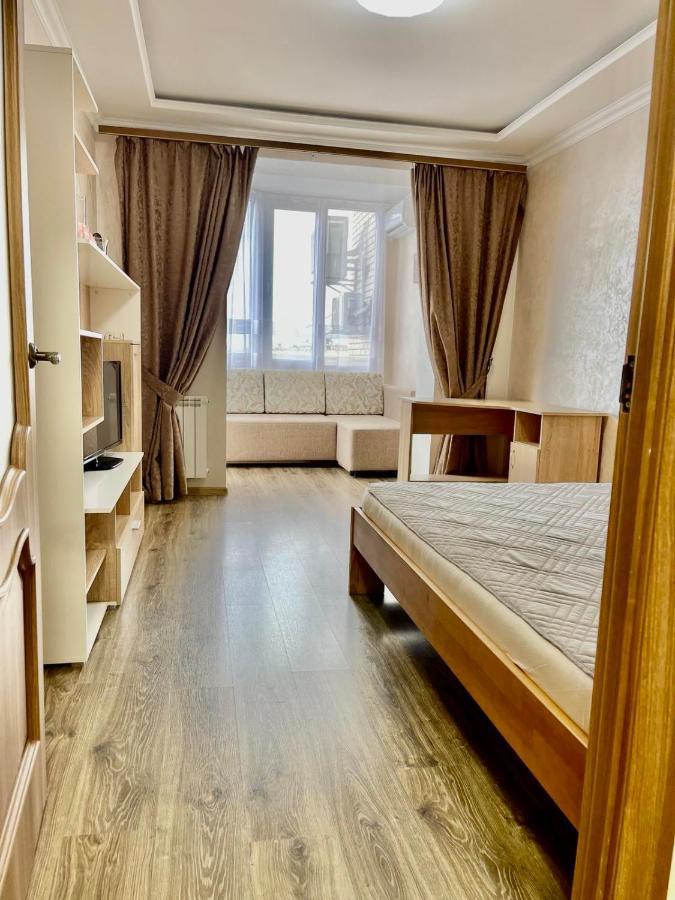 Atlant Luxury Family Apart Поряд З Тц Депот, Безконтактне Заселення Cernăuți Exterior foto