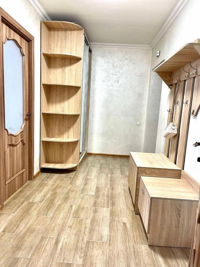 Atlant Luxury Family Apart Поряд З Тц Депот, Безконтактне Заселення Cernăuți Exterior foto